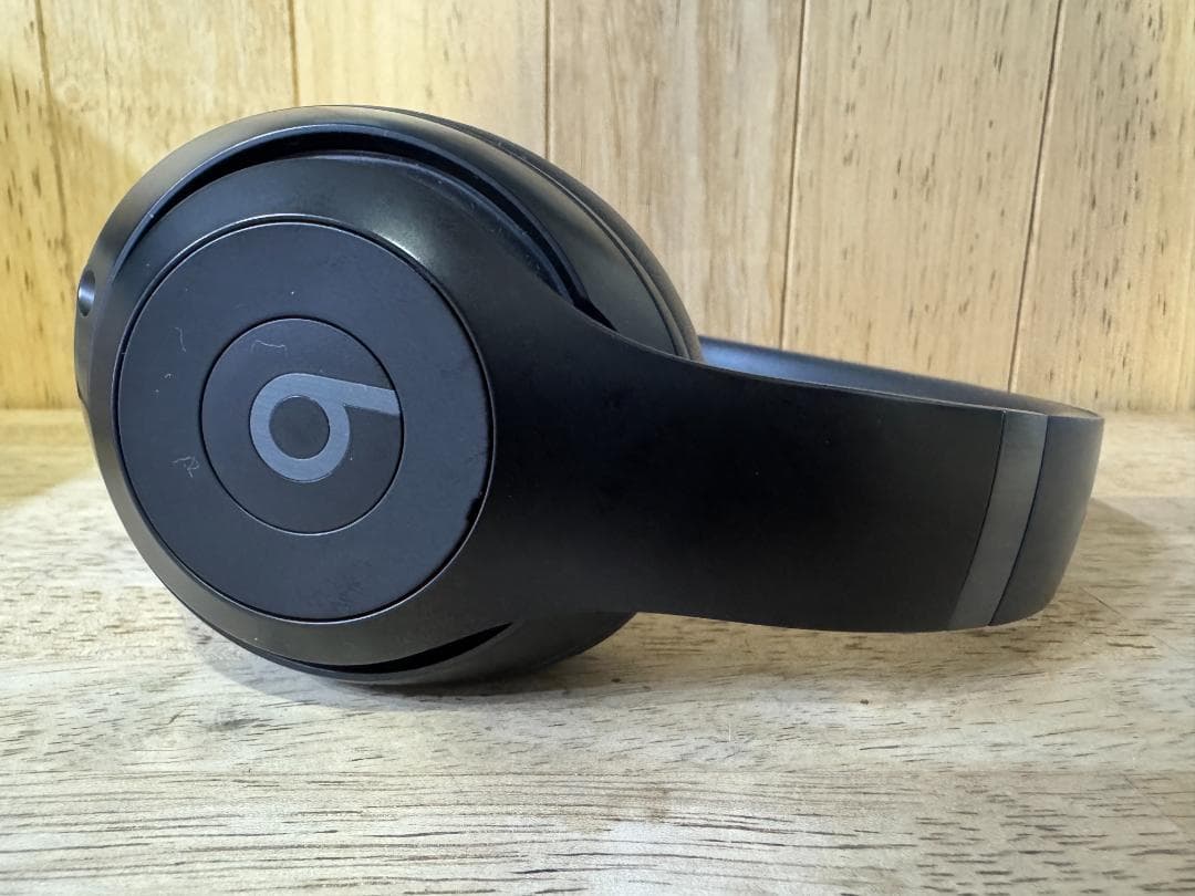 美品 Beats studio Pro ブラック ワイヤレスヘッドホン