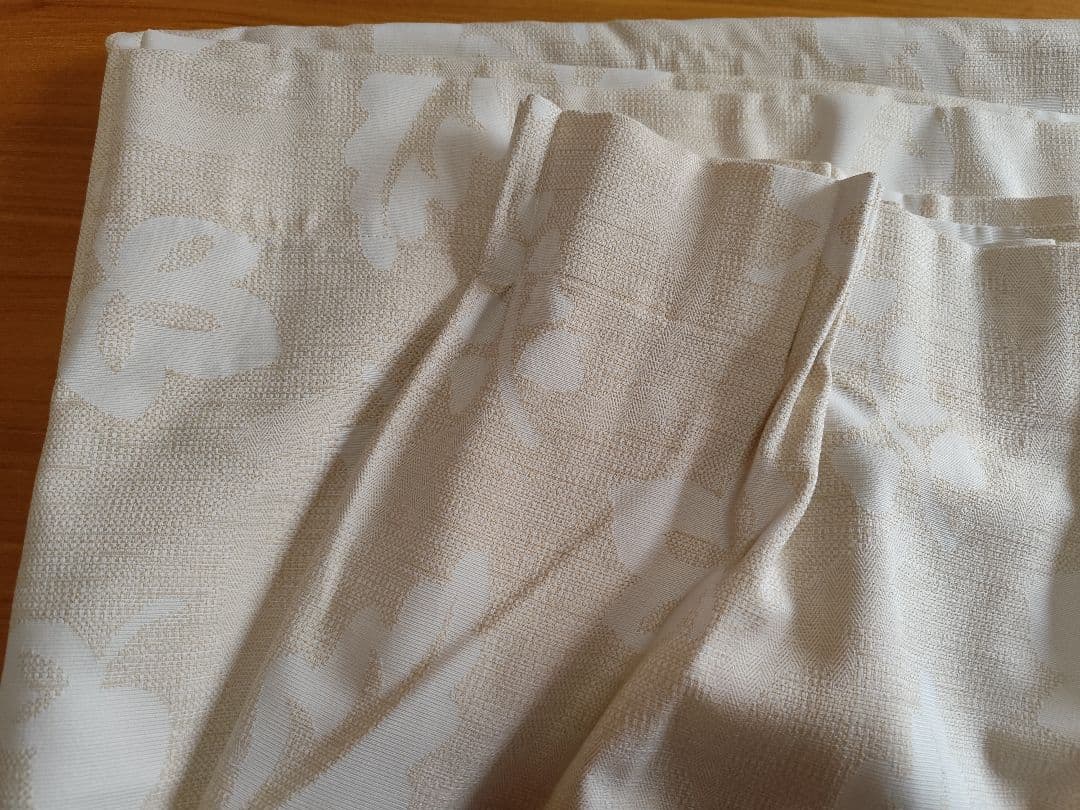サンゲツ　オーダーカーテンわけあり2枚組 186×234　ベージュ　アンティーク