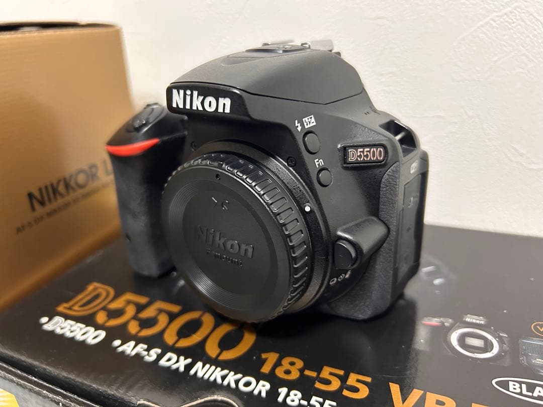 Nikon D5500 デジタル一眼レフ ダブルズームキット