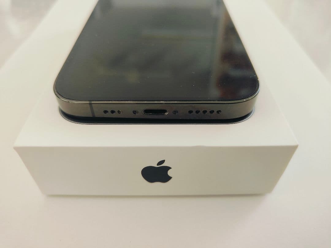 【美品】iPhone 14 Pro 512GB スペースブラック 本体