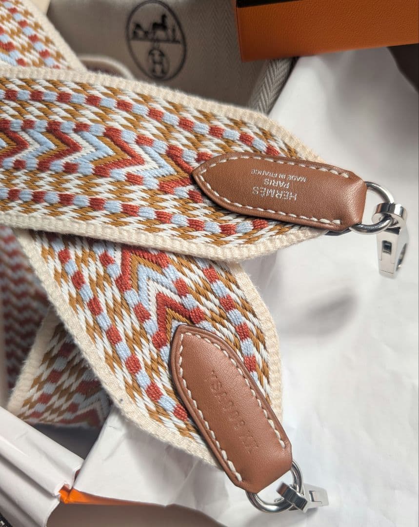 HERMES エルメス　バンドリエール　サングル　ストラップ　人気色　美品