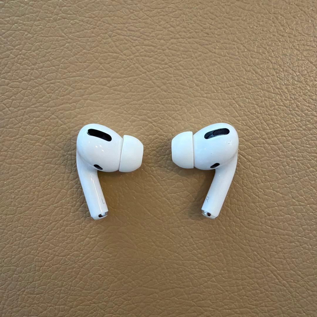 AirPods Pro 本体 充電ケーブル付き