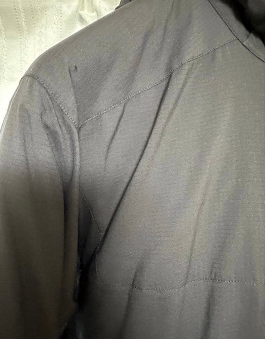 激レア廃盤モデルアークテリクス アトムAR フーディーAtom AR hoody