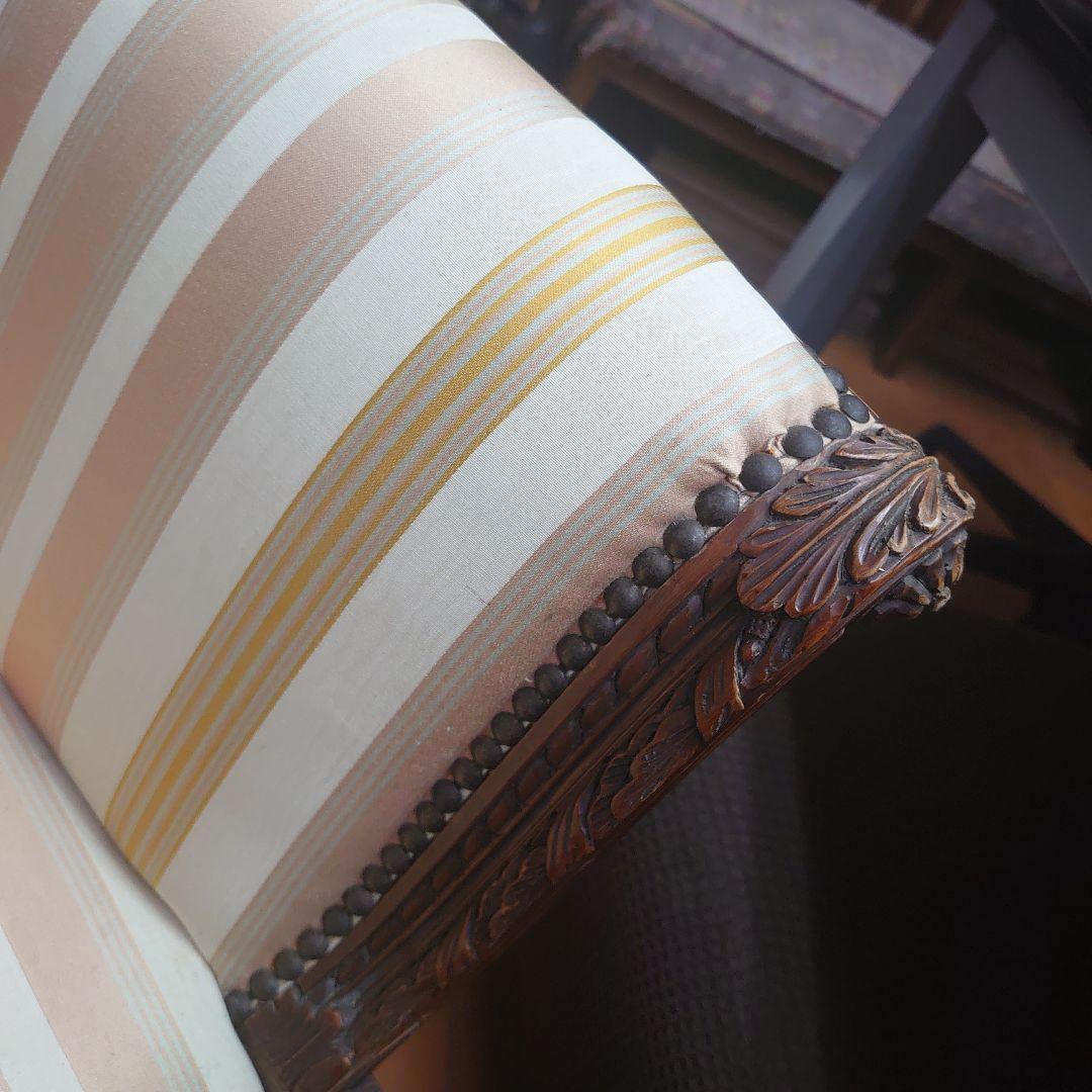 長椅子 ロココ アンティーク 鋲 高級 頑丈 難 チェア 存在感