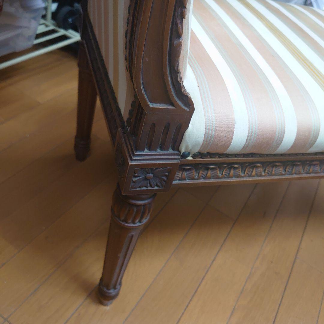 長椅子 ロココ アンティーク 鋲 高級 頑丈 難 チェア 存在感