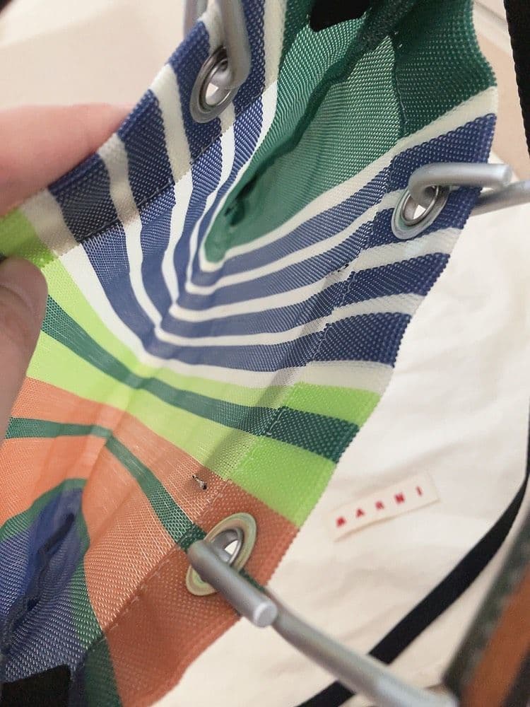 未使用　定番　MARNI マルニマーケット ストライプ メッシュショルダーバッグ