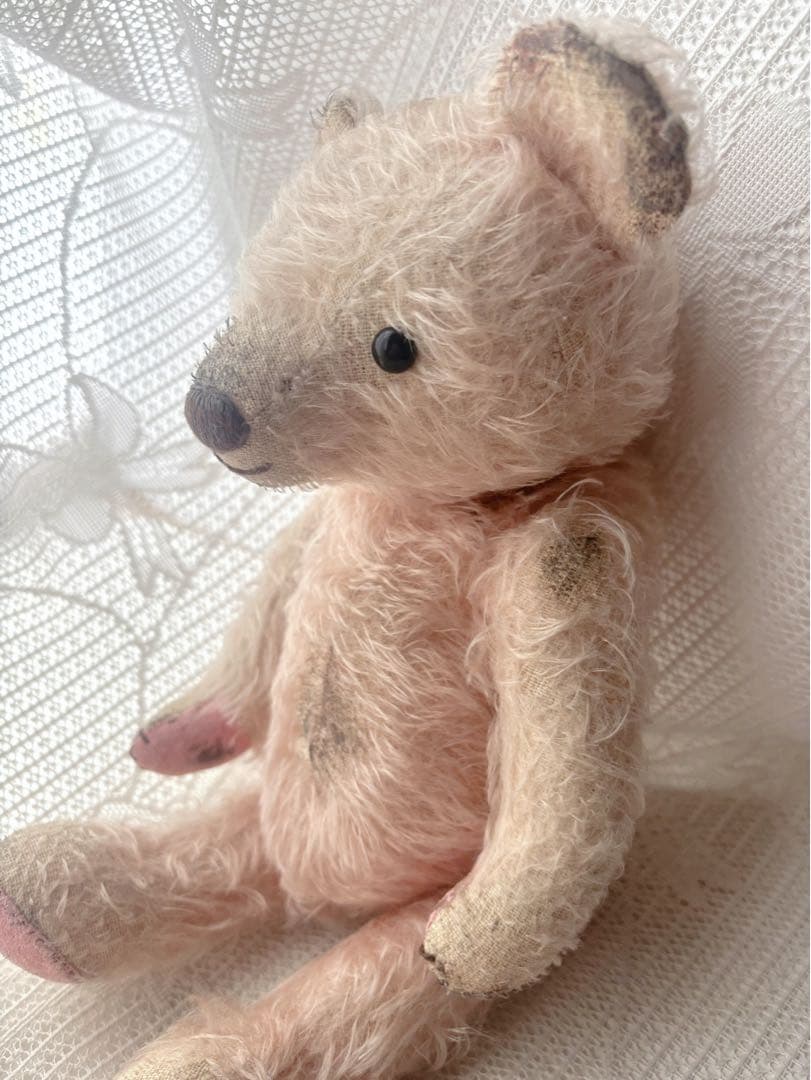 ハンドメイドベア(天然モヘア・アンティーク加工　ワンピ付き)全長28cm