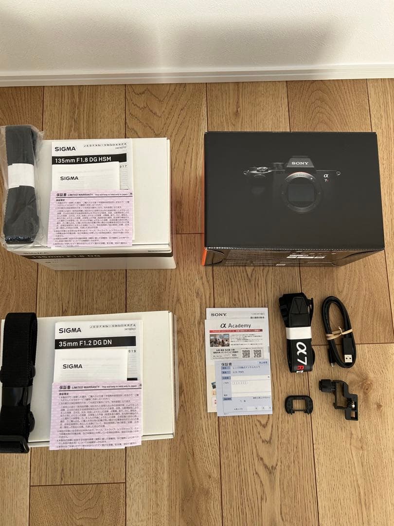 Sony α7RV SIGMA35mm 135mm バッテリーグリップ