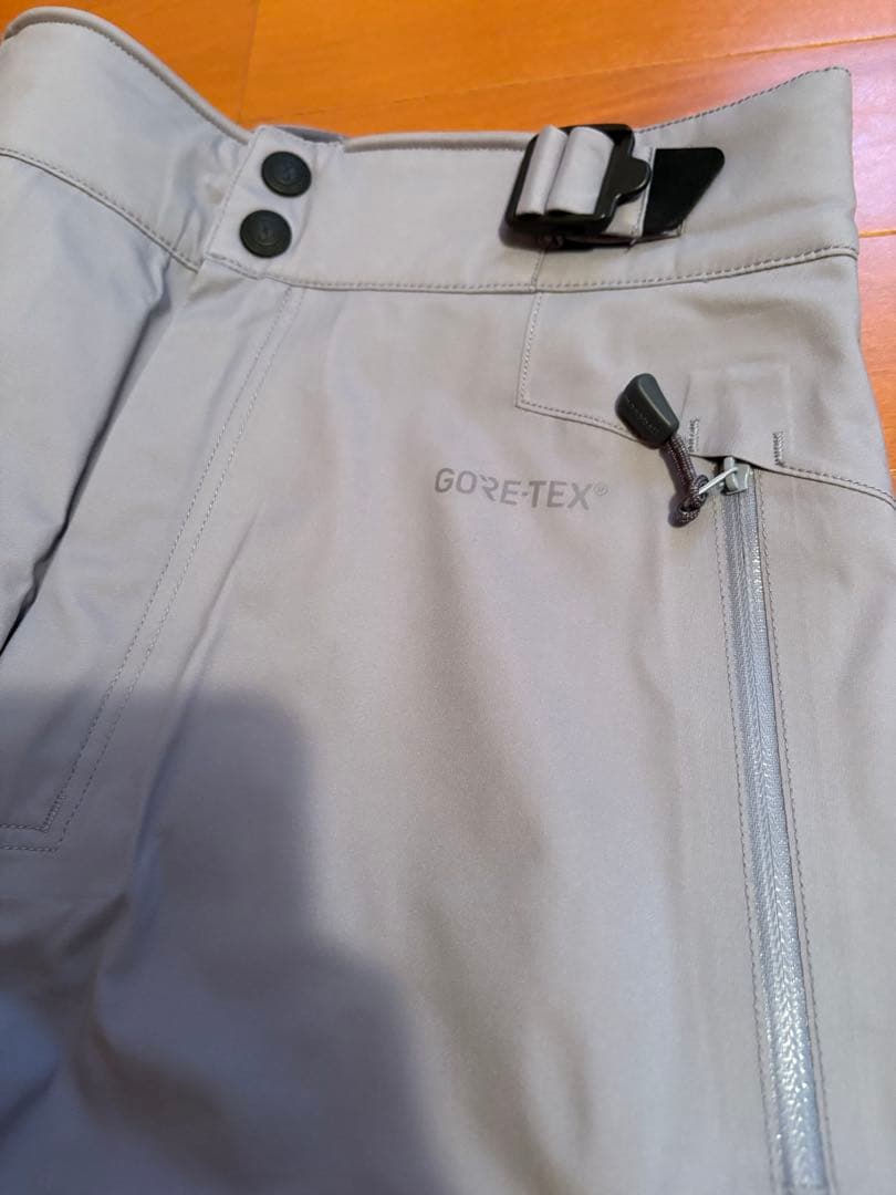 モンベル　パウダートラック サーマパンツ　ゴアテックス　レディースM