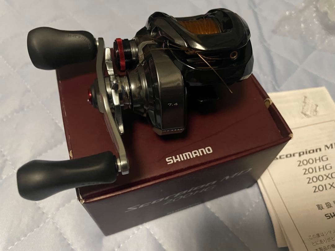 美品SHIMANO 24 scorpion MD 200 HG ライン付き