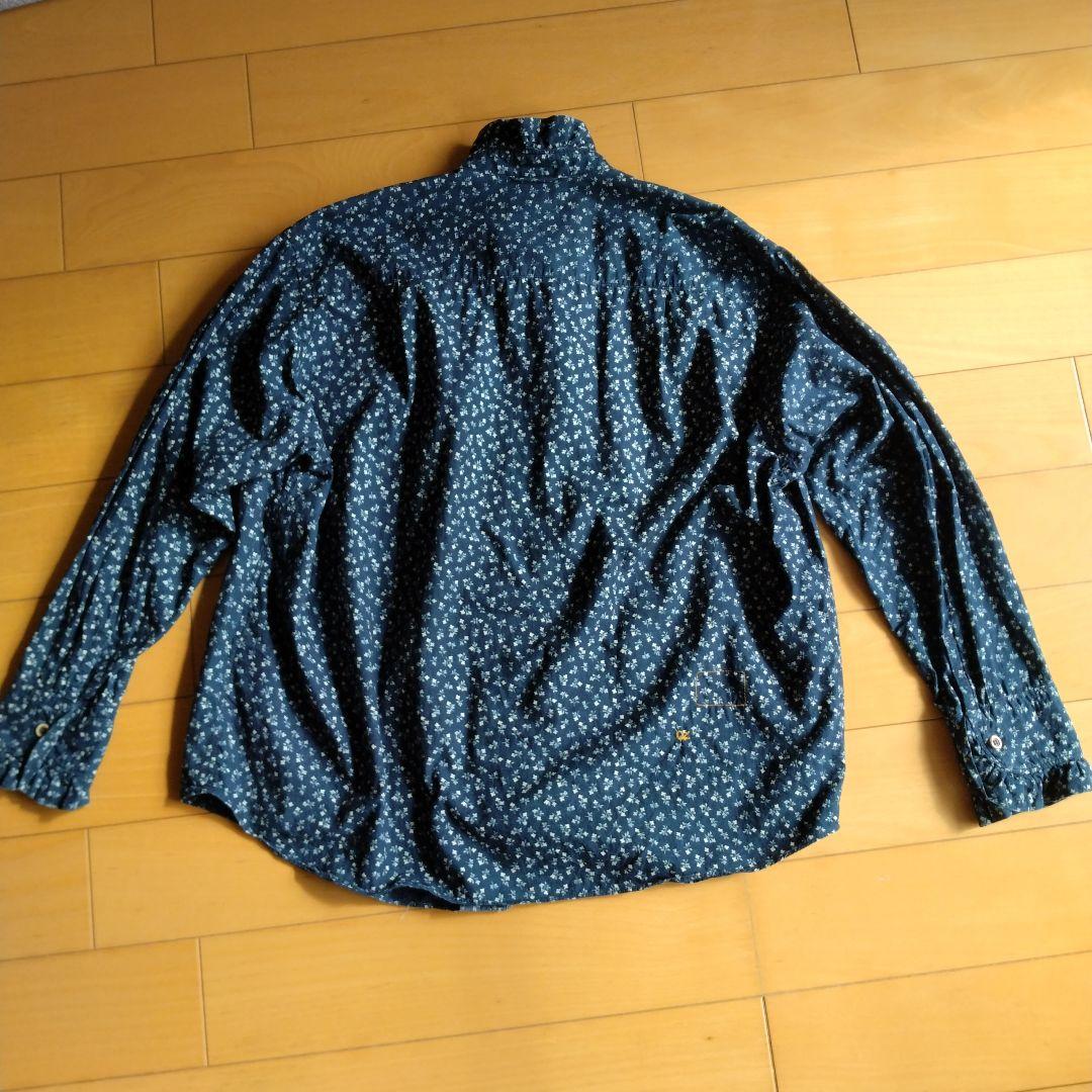 45R 雲間草プリントのフリルブラウス インディゴ／サイズ２