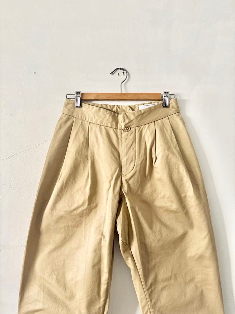 【美品】YAECA ツータックパンツ　KUSAKI KHAKI　サイズS