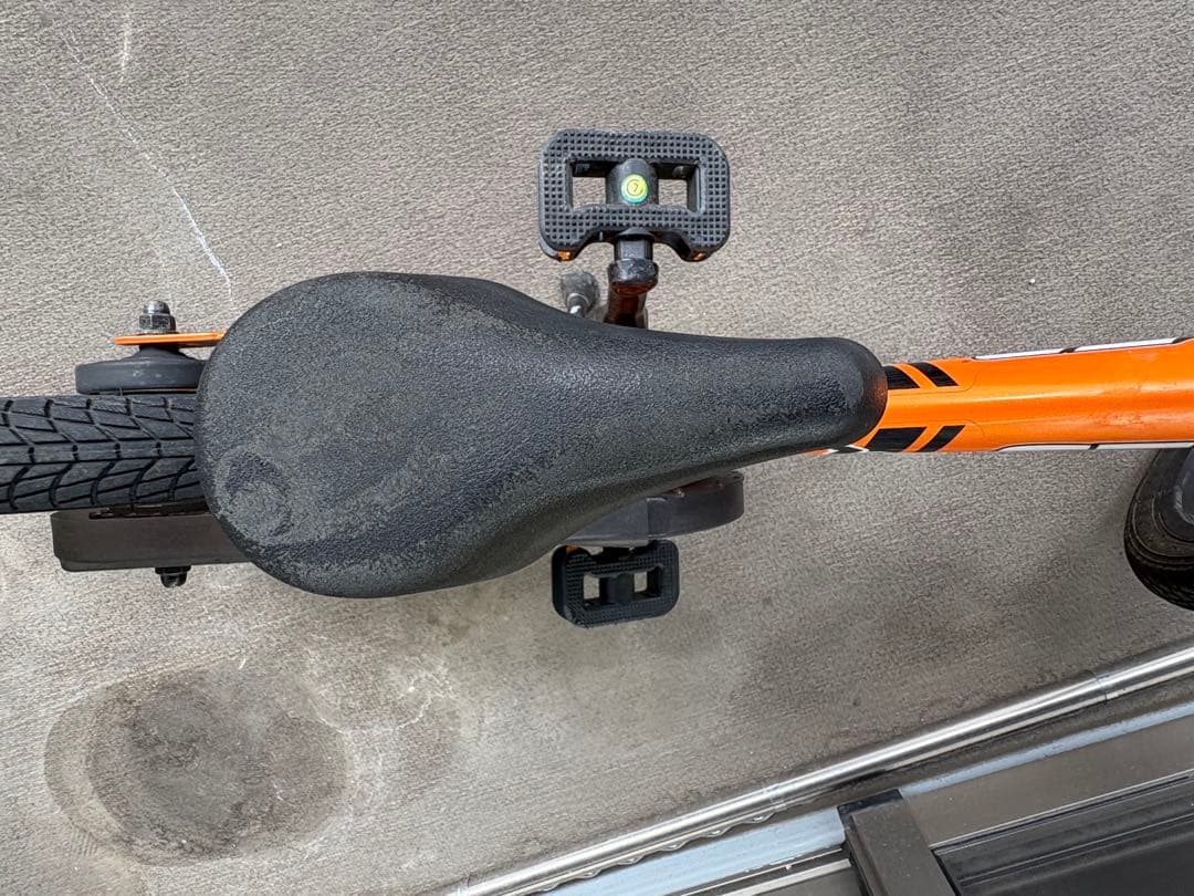 ストライダー x14モデル オレンジ 送料込み スタンド付き