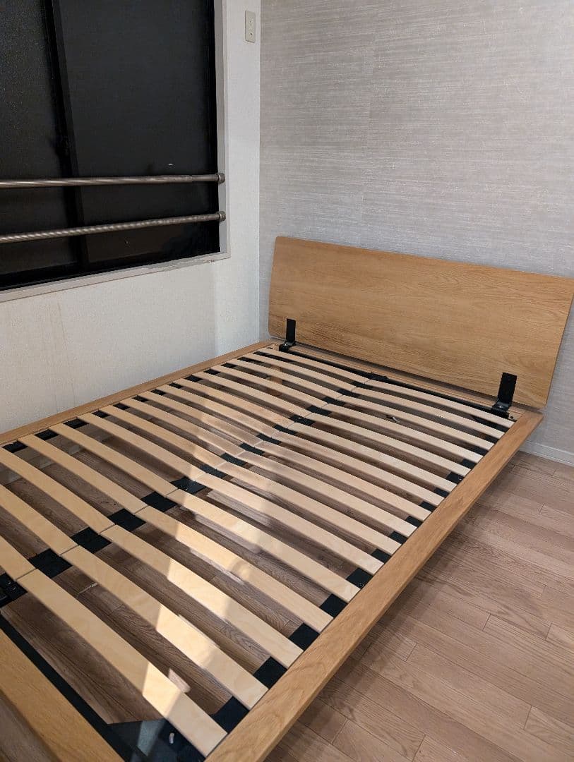 無印良品　ベッドフレーム ヘッドボード付　ダブルオーク材