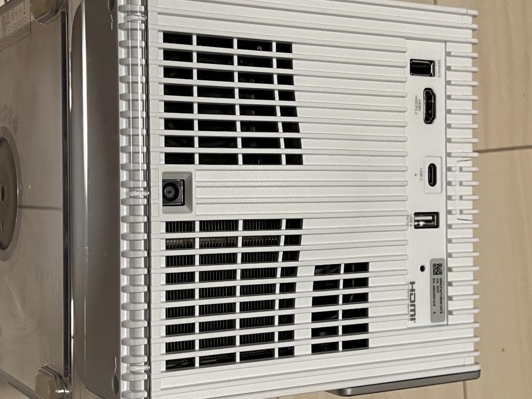 NOMADIC プロジェクター本体 シルバー