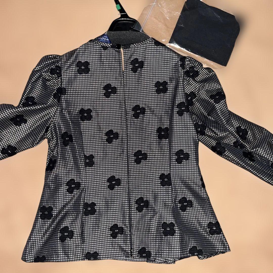 エムズグレイシー ブラウス お花 38サイズ 新品