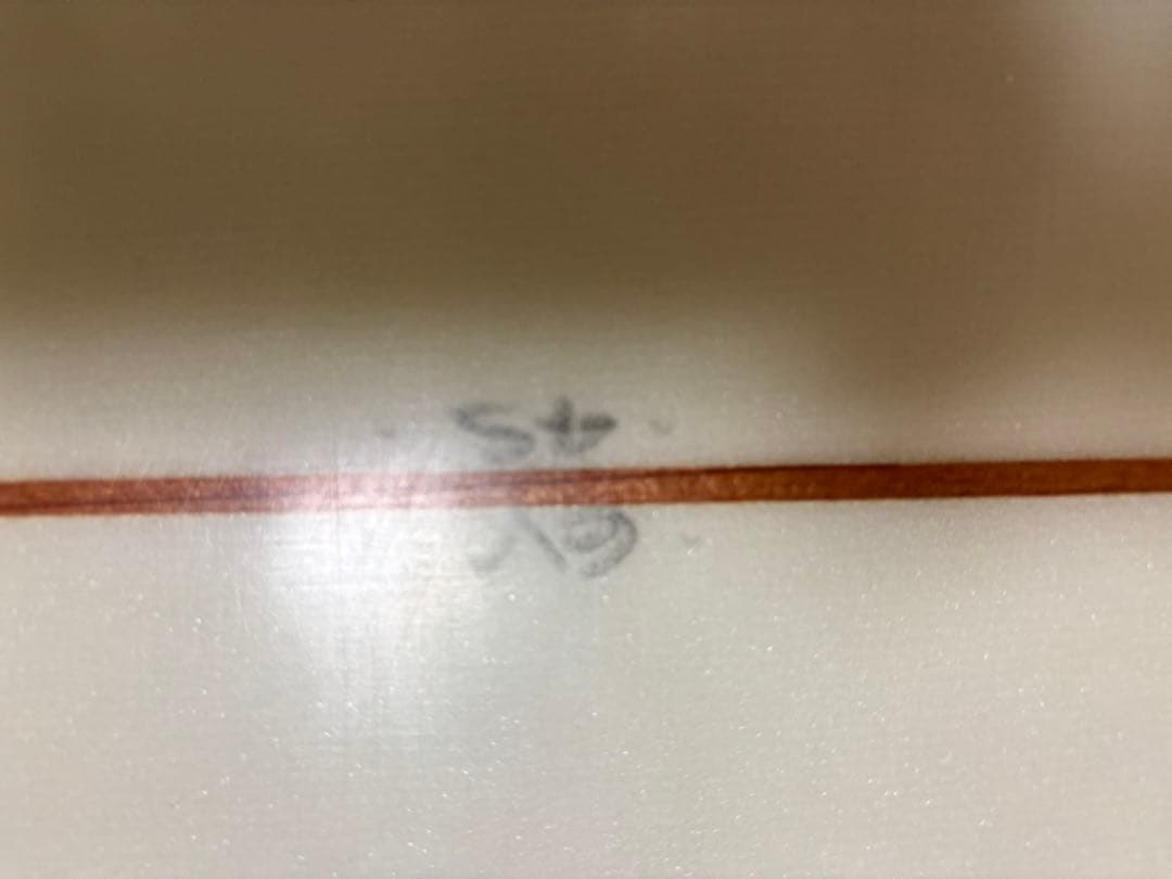 Liddle Designs 6'10 M3P フィン付き