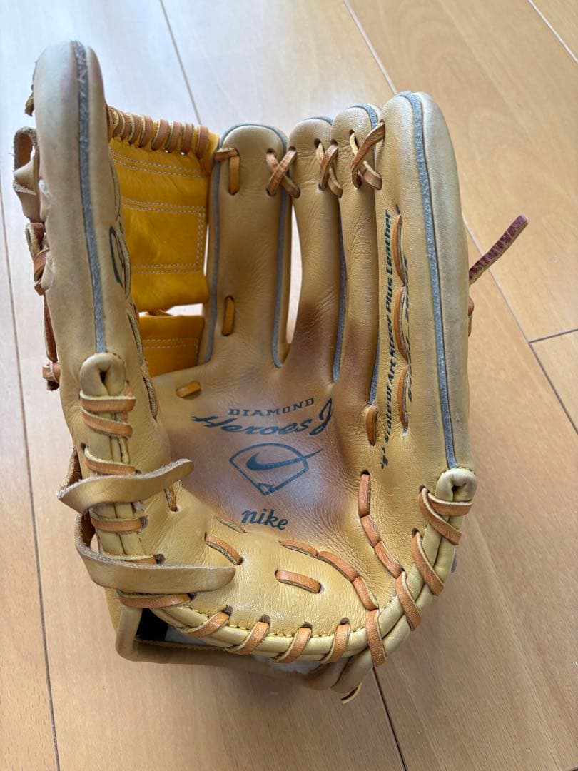 ナイキ グローブ 内野手 硬式