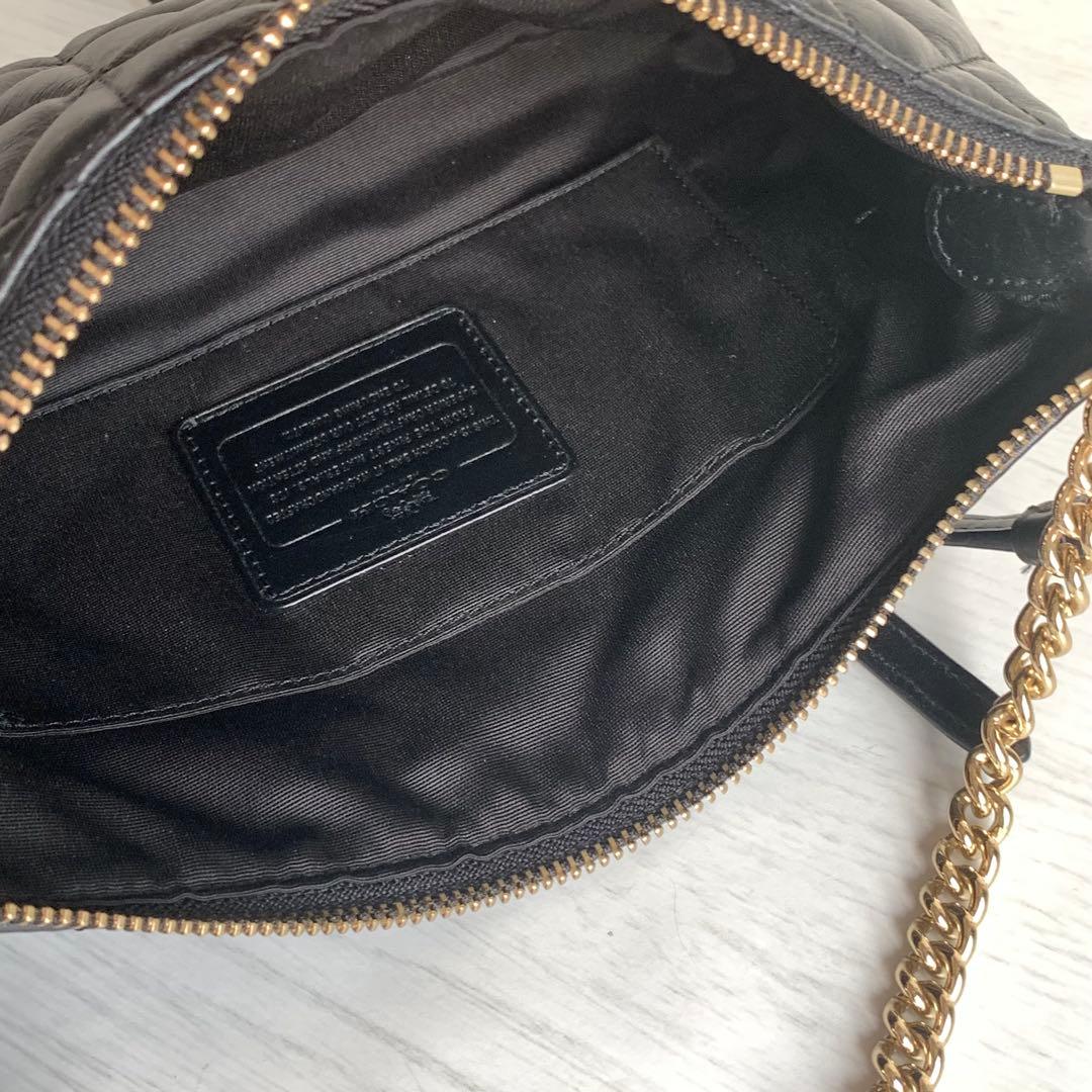 COACH ショルダーバッグ　キルティング　コーチ