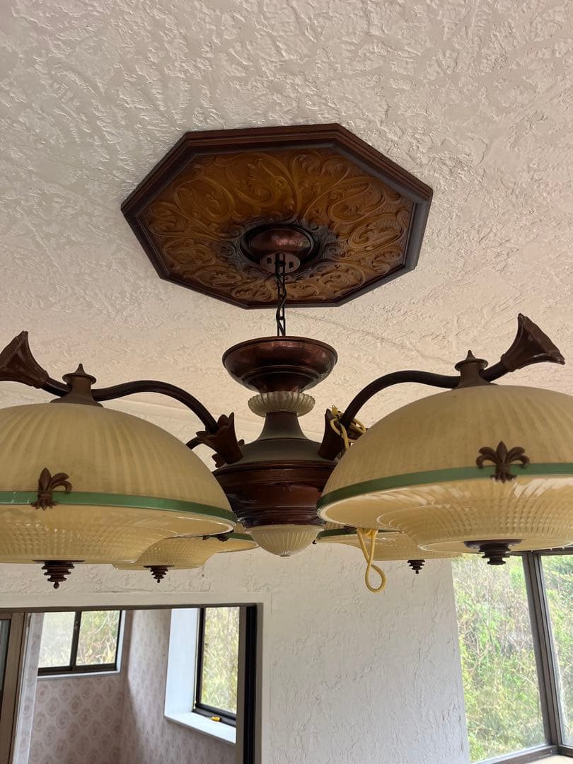 シャンデリア クリーム色 4灯