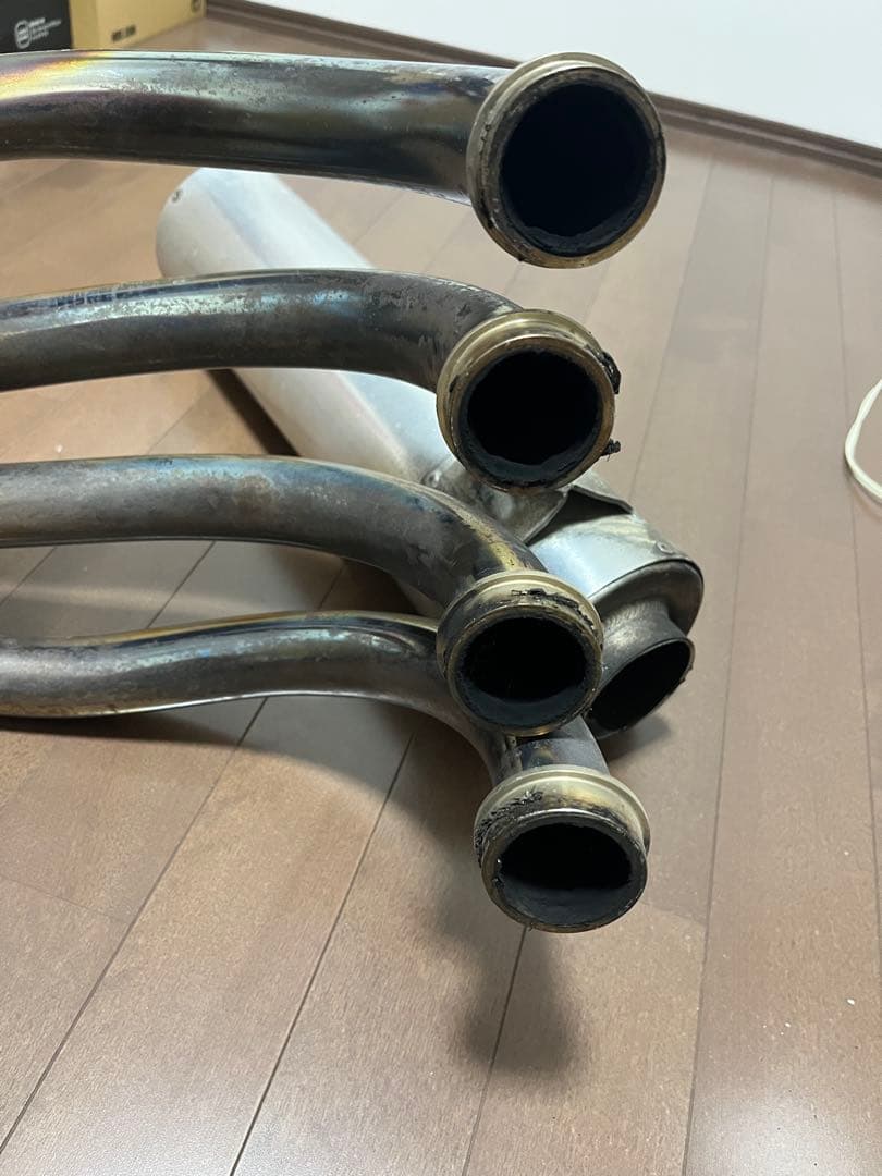 ツキギレーシングマフラー　ゼファー1100