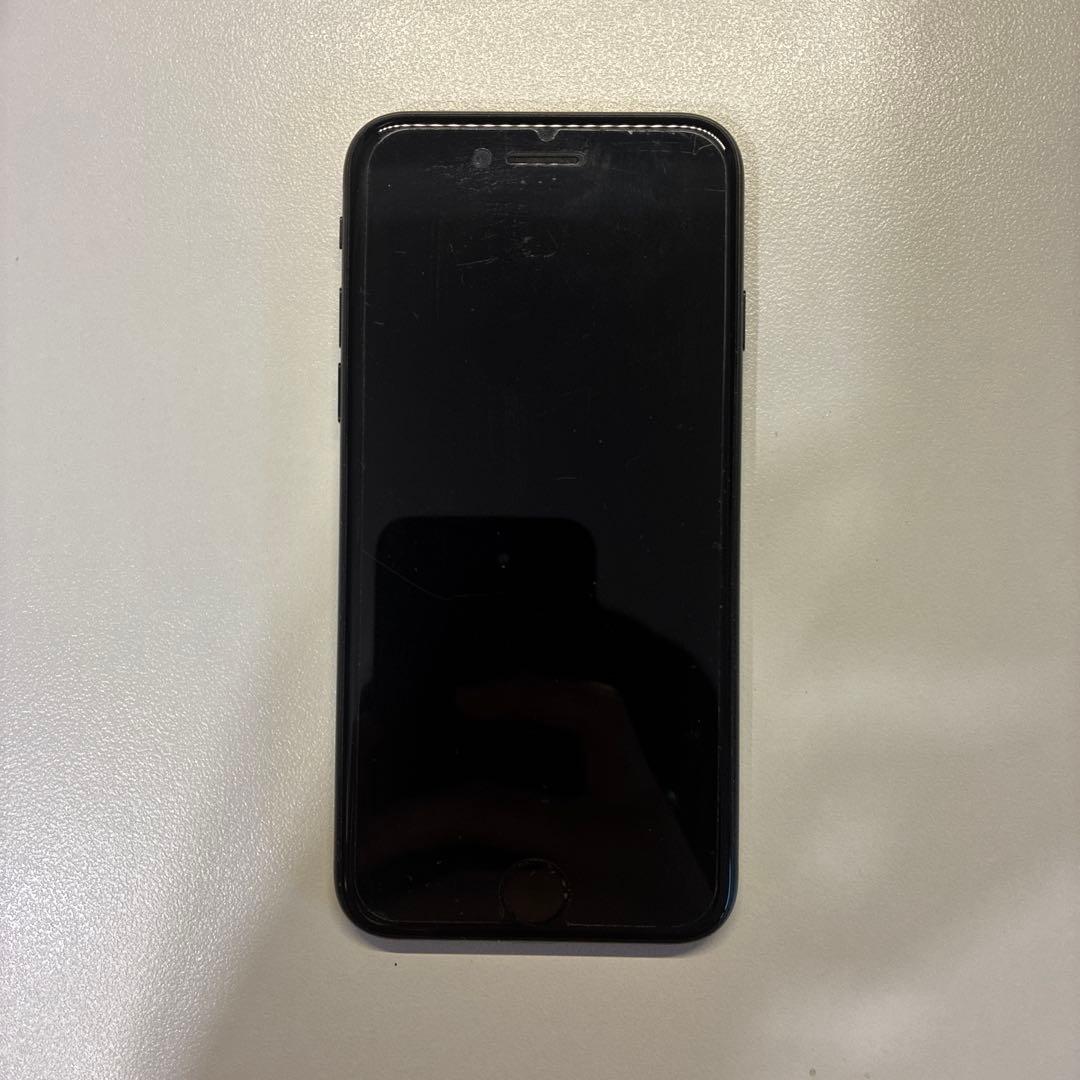 Apple iPhone SE ブラック
