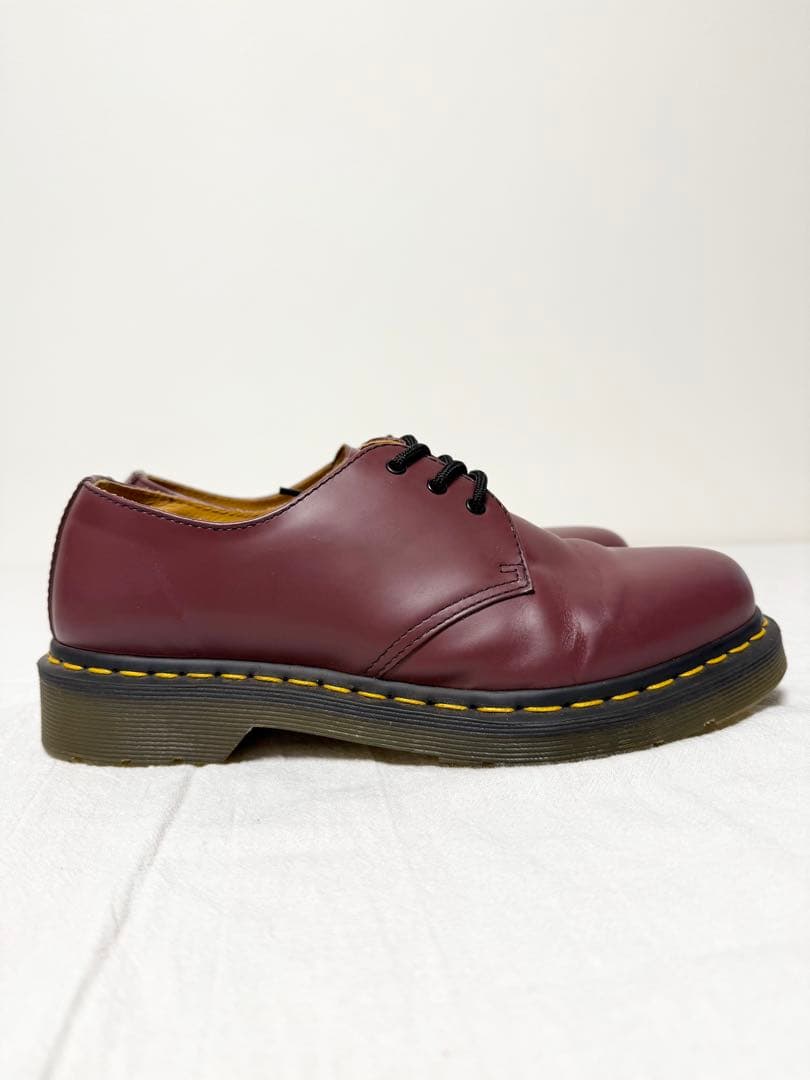 美品ドクターマーチン 1461 3ホール シューズ チェリーレッド 24 UK5