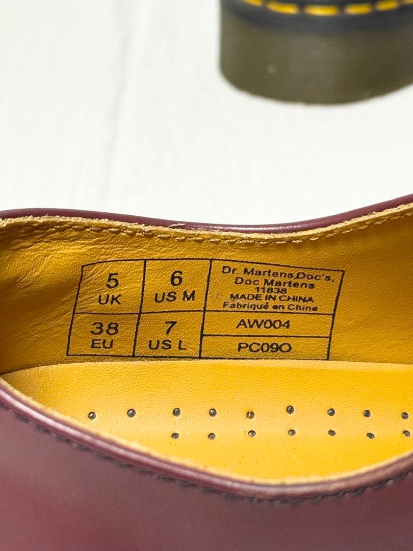 美品ドクターマーチン 1461 3ホール シューズ チェリーレッド 24 UK5