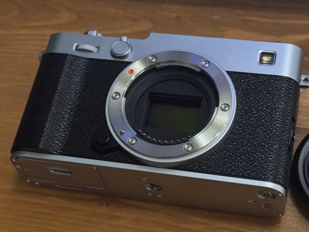 Fujifilm X-E5 ミラーレス一眼 シルバー