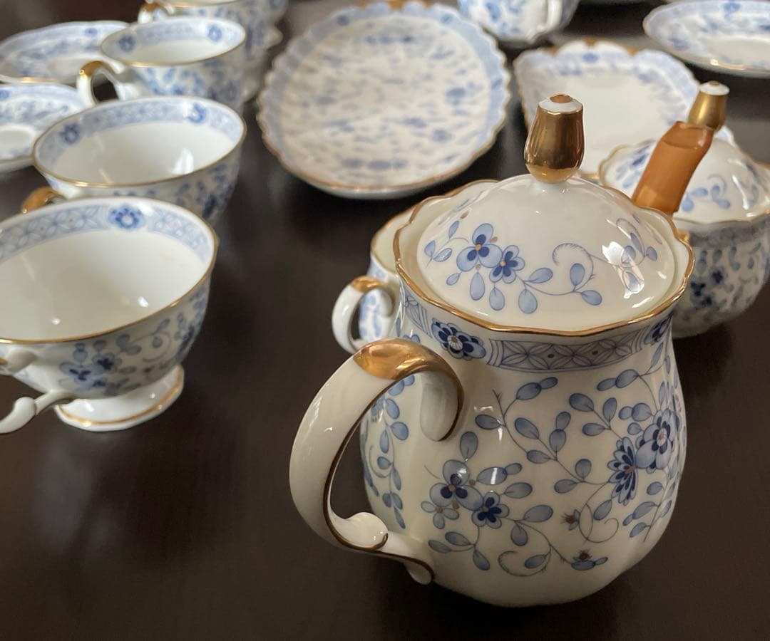 ナルミ 食器セット20点 ★ NARUMI BONE CHINA ★ 日本製