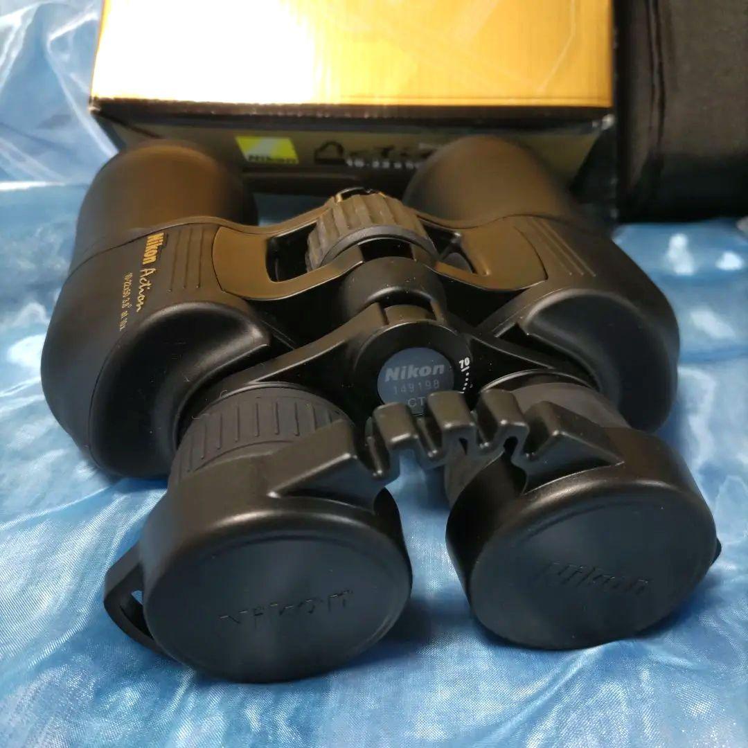 双眼鏡　Nikon アクション 10-22X50 CF