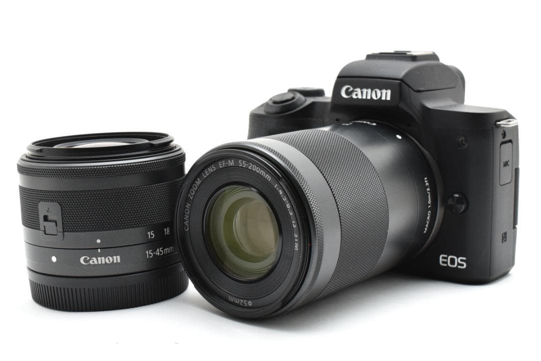 美品 Canon ミラーレス一眼カメラ EOS Kiss M ダブルズームキット