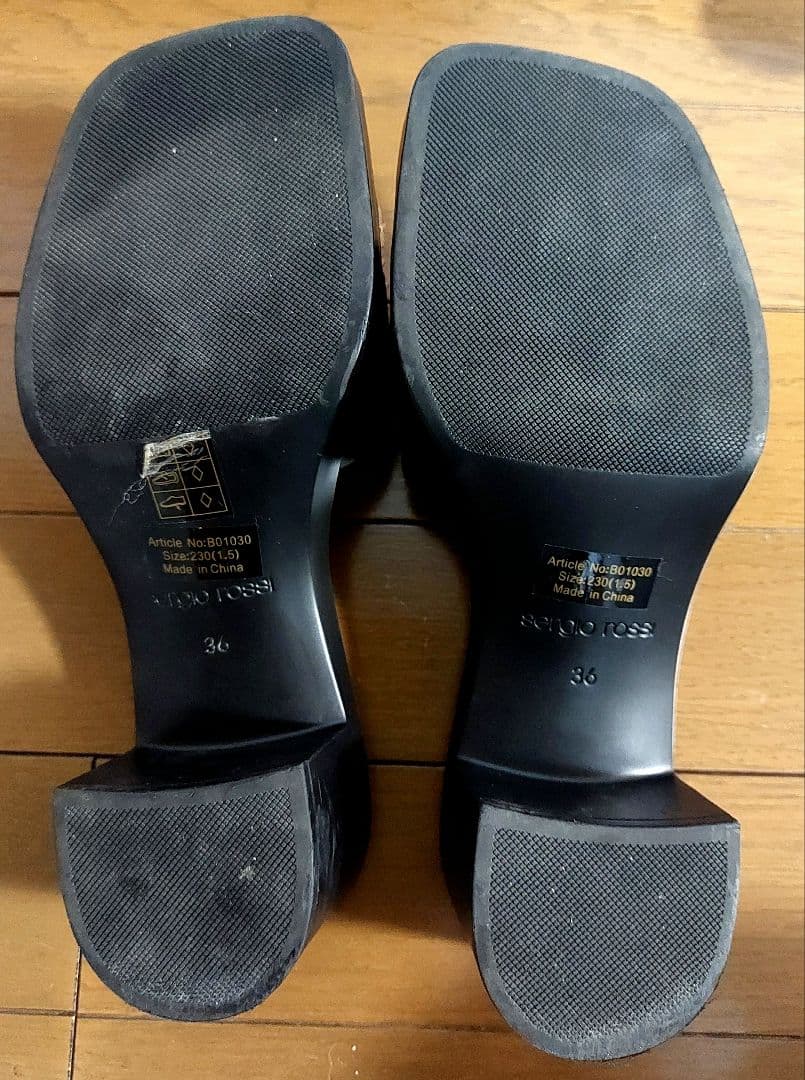 sergio rossi バックル付きブラックサンダル