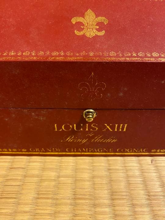 未開封美品　ルイ13世　baccaratボトル　シリアルNOあり