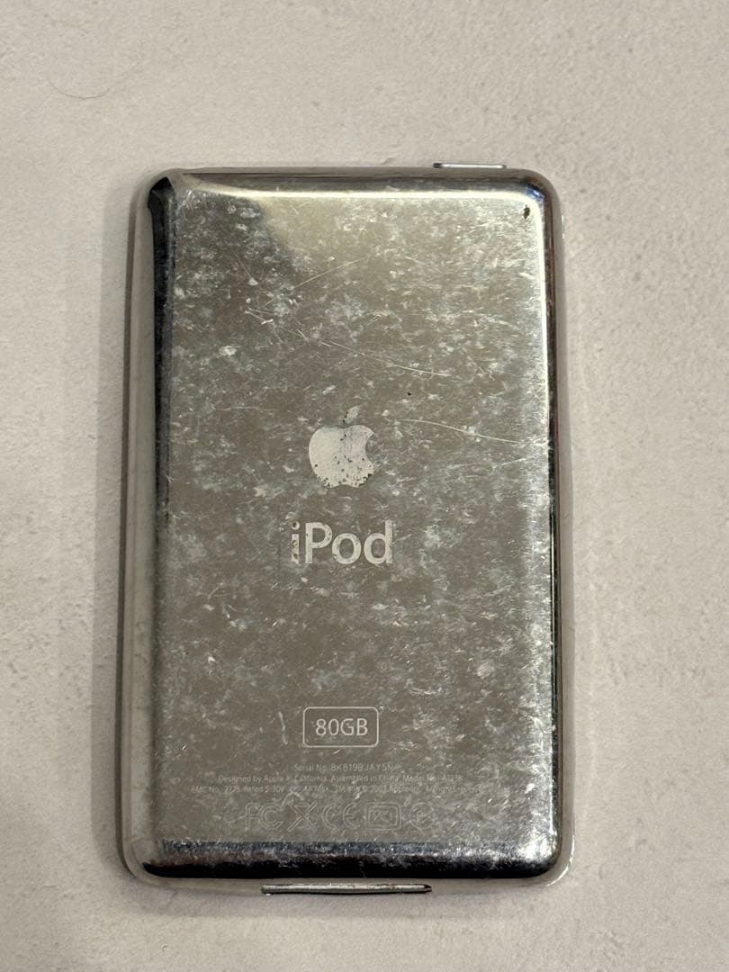 【Apple】iPod classic 120GB シルバー　ジャンク