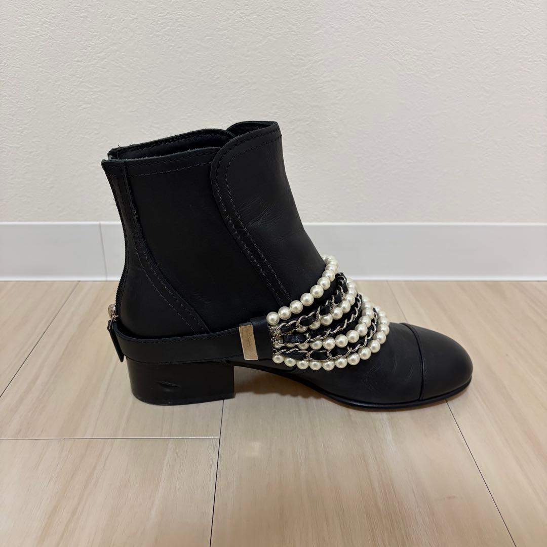 【✴︎Gigolette✴︎ 】CHANEL ショートブーツ