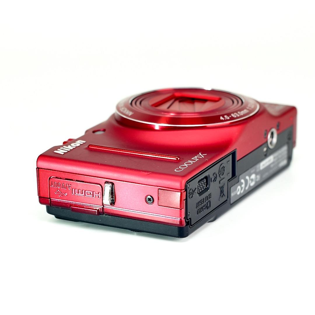 【Nikon】 COOLPIX S8200 コンパクトデジタルカメラ