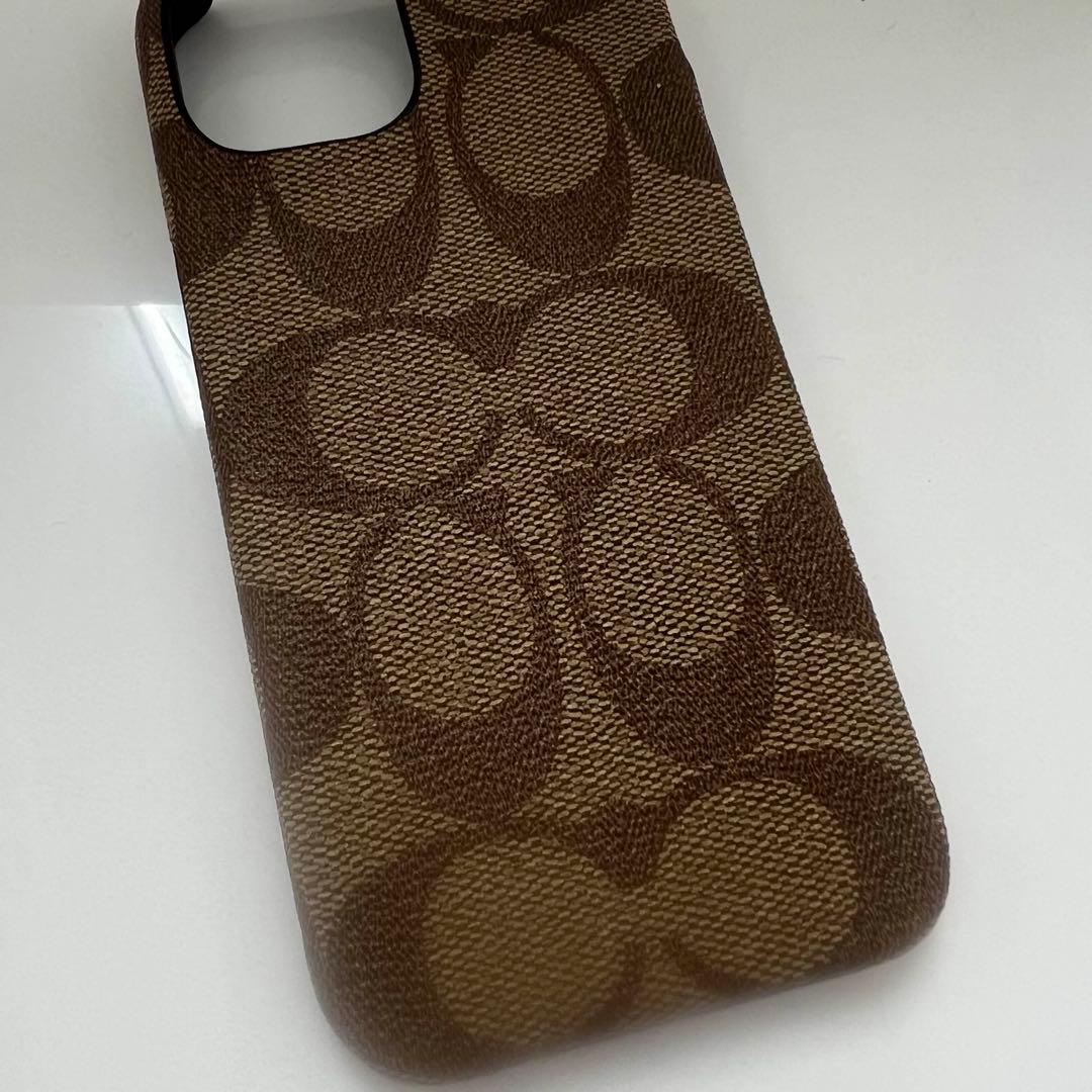 コーチ COACH IPHONE 15 ケース・シグネチャー キャンバス