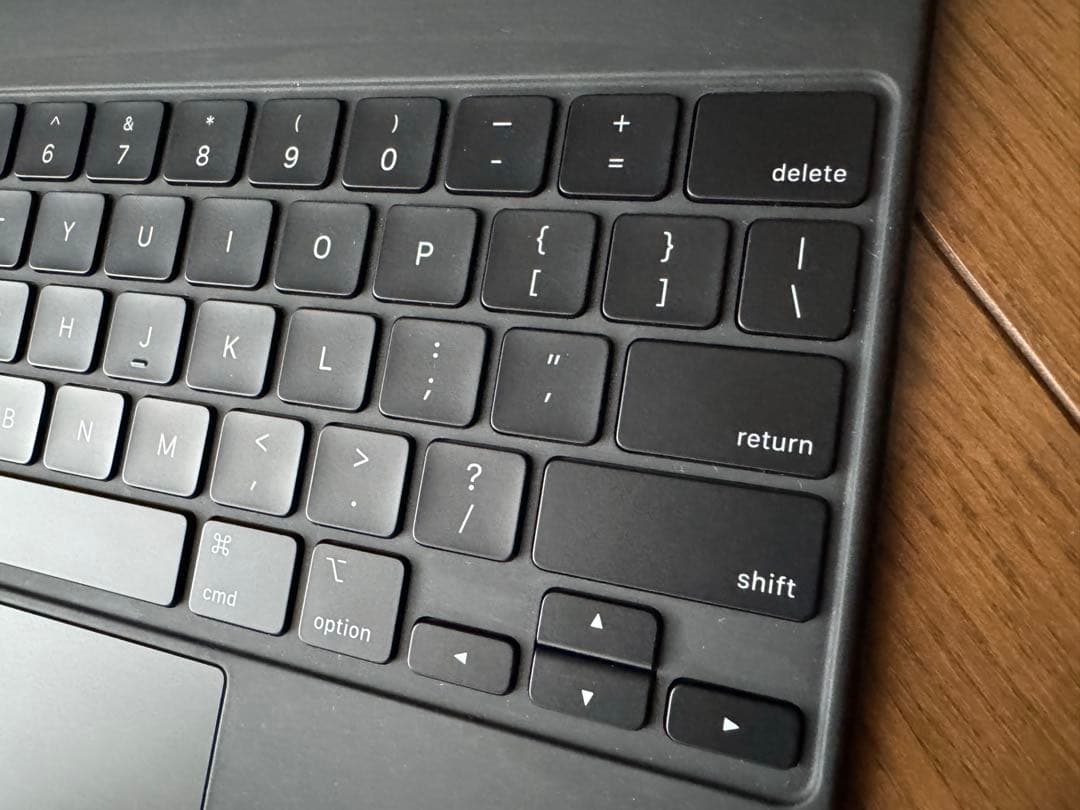 Magic Keyboard 12.9インチ 英語配列 A1998 ブラック