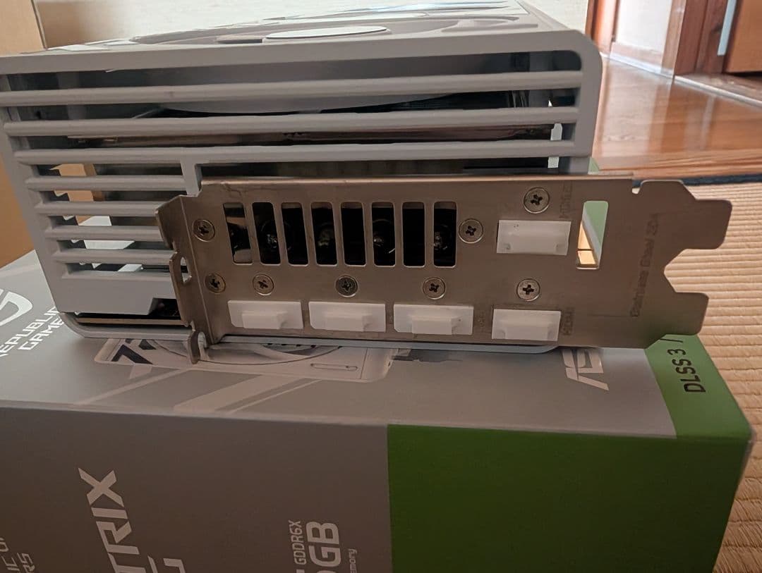 グラフィックボード・グラボ・ビデオカード ASUS GeForce RTX 4080 16GB GDDR6X White