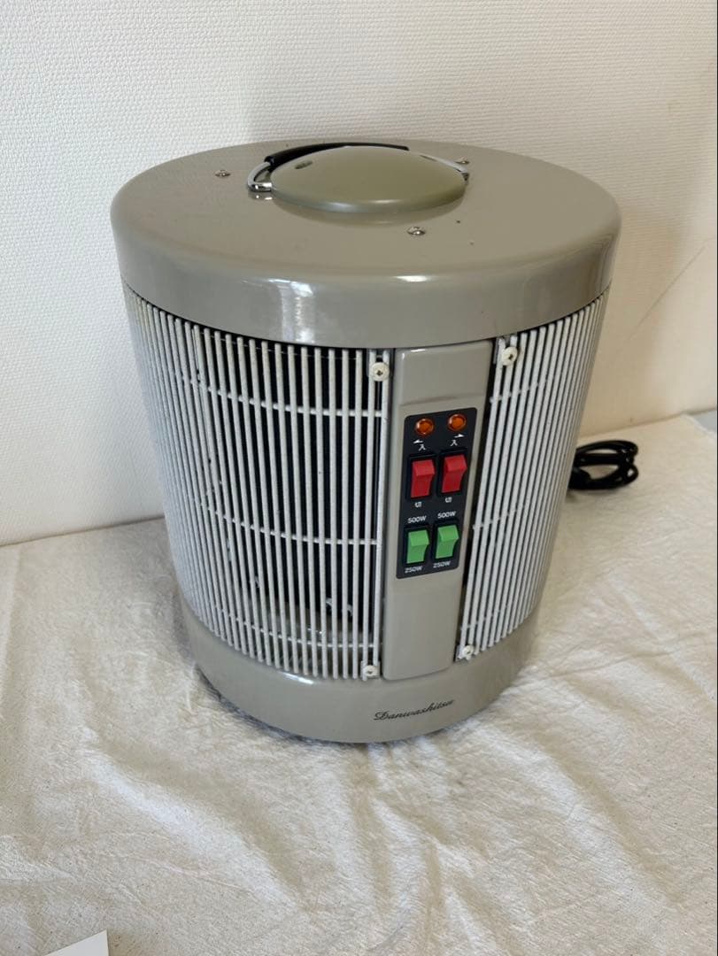 暖話室 DAN1000-R16 遠赤外線パネルヒーター