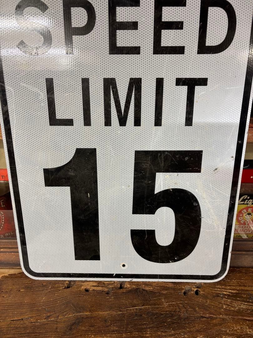 USA スピードリミット看板