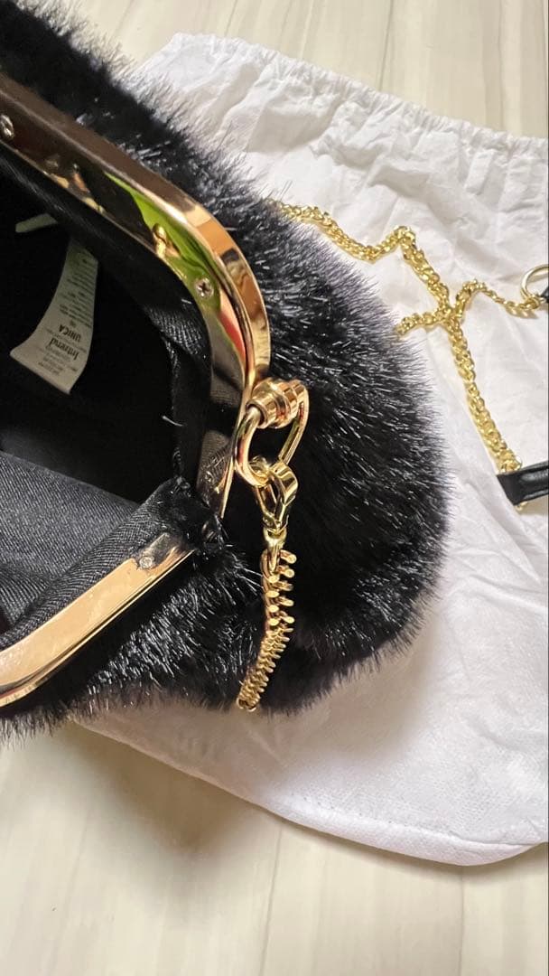 Max Mara ブラックファー ショルダーバッグ（新品）