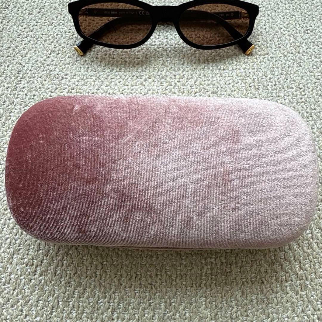Miu Miu リガード サングラス