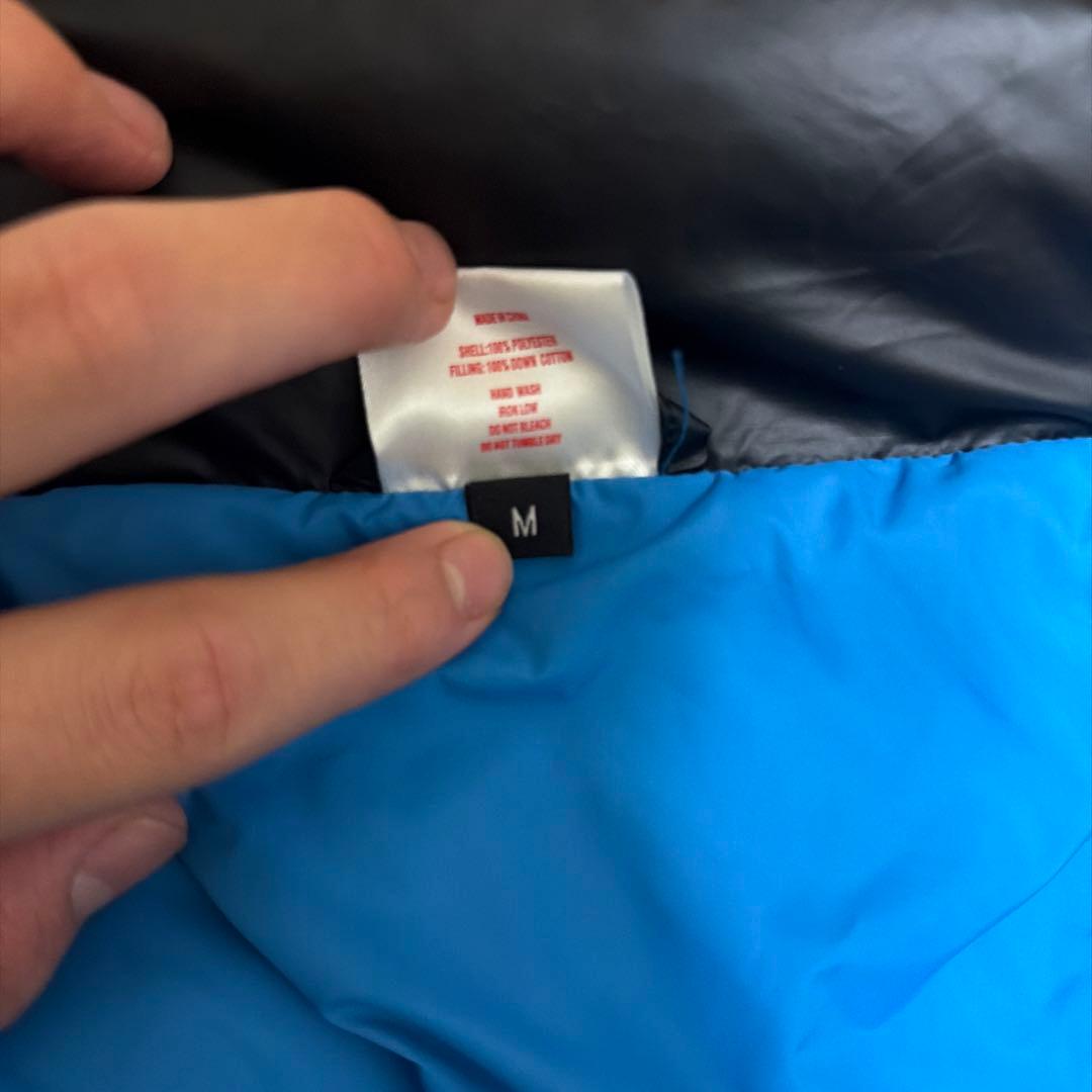 Vrrock ダウンジャケット　青色　フード付き