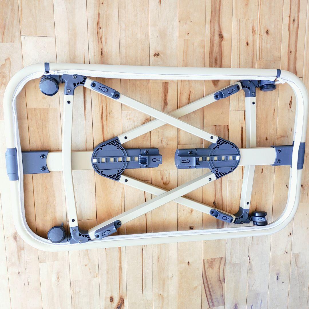 【極美品】大人気カラー　ベージュ　HZDMJ ベビーベッド