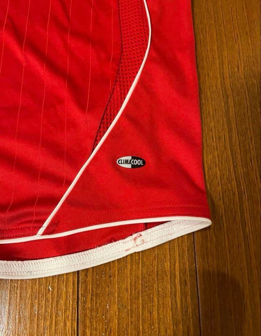 リバプール 半袖シャツ adidas 赤