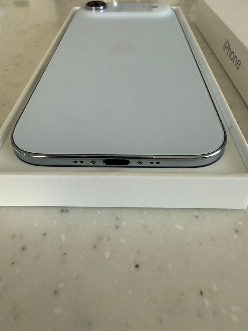 ⭐︎極美品　iPhone Air 256MB スカイブルー　SIMフリー