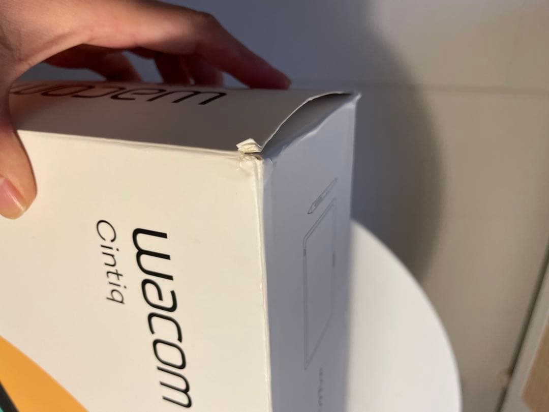 Wacom Cintiq 16 液晶ペンタブレット 本体 純正スタンド付き