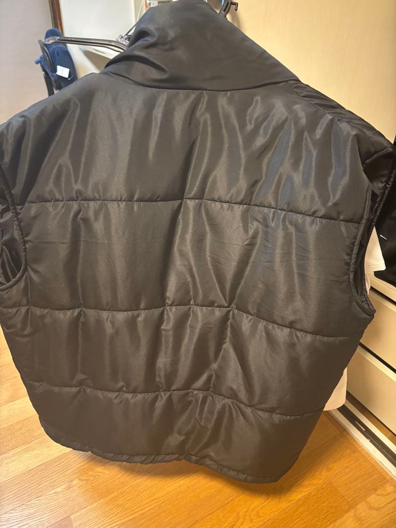 ニューヨーク・ヤンキース ダウンベスト 黒